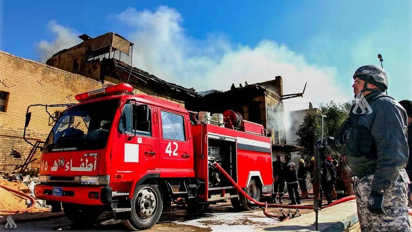 العراق يعلن إخماد حريق في مجمع الدورة النفطي دون خسائر بشرية