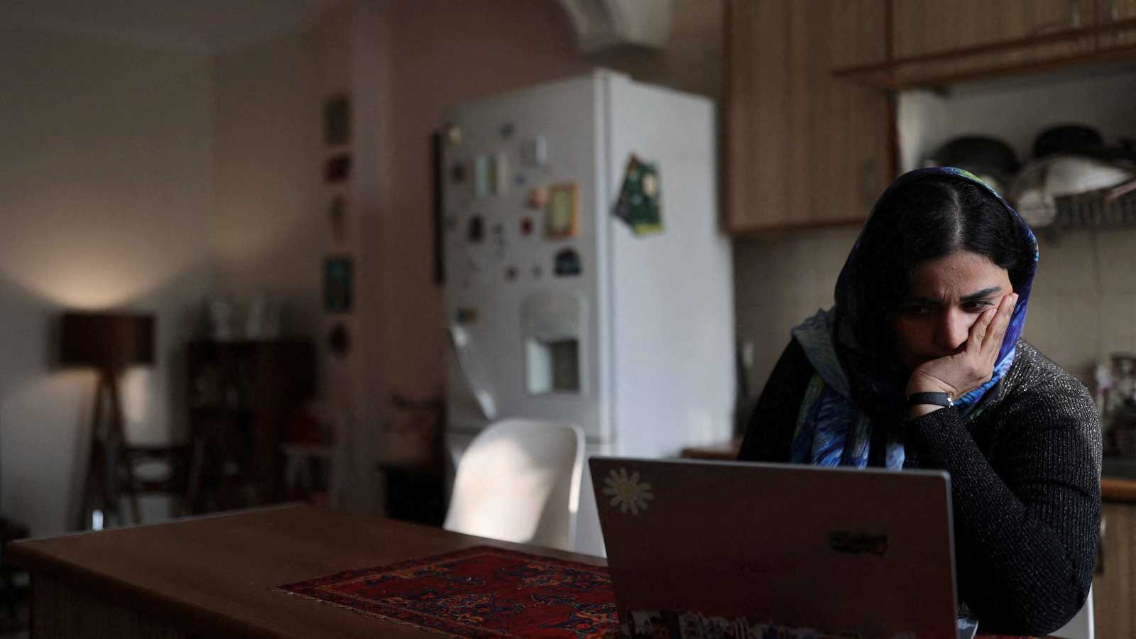 الاقتصاد الإيراني تحت ضغط الانقطاع الرقمي.. خسائر أبعد من الأرقام 