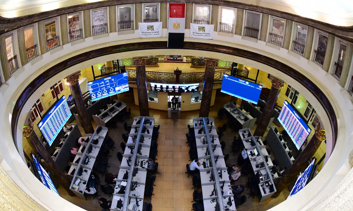 كيف تتأثر البورصة المصرية بتخارج  "العز الدخيلة"؟.. محللون يوضحون