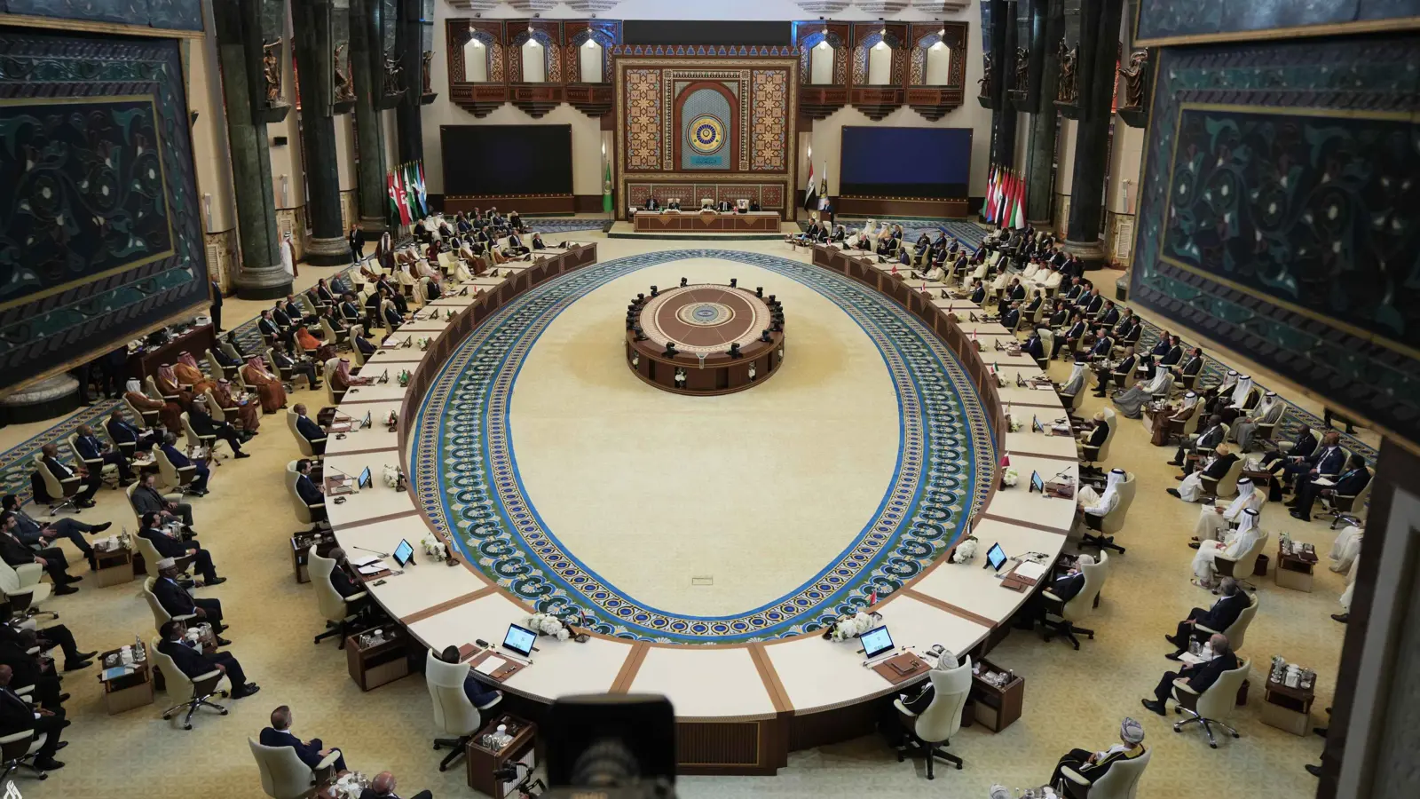 تأسيس صندوق عربي لإعادة الإعمار.. وبغداد تساهم بـ40 مليون دولار