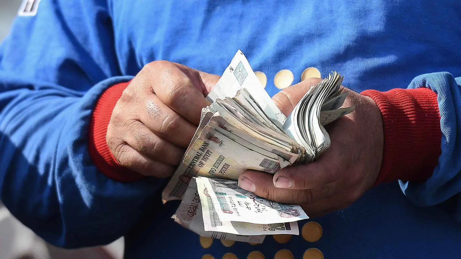 بعد رصد حالات غش البنزين.. الحكومة المصرية تعوّض المتضررين