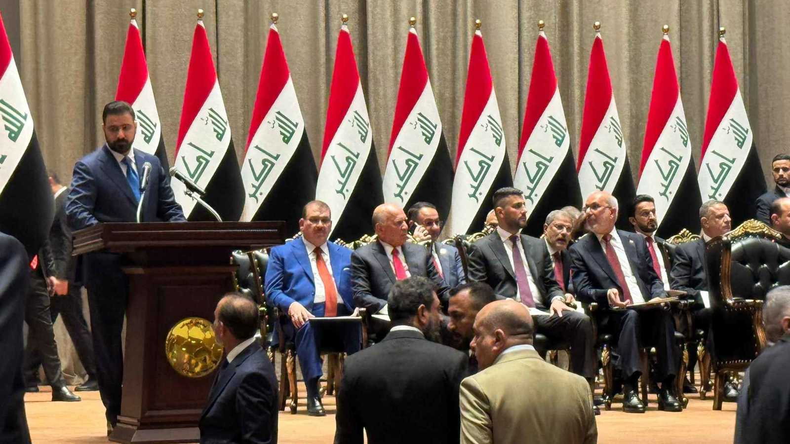 البرلمان العراقي يمنح الثقة لحكومة الزيدي 