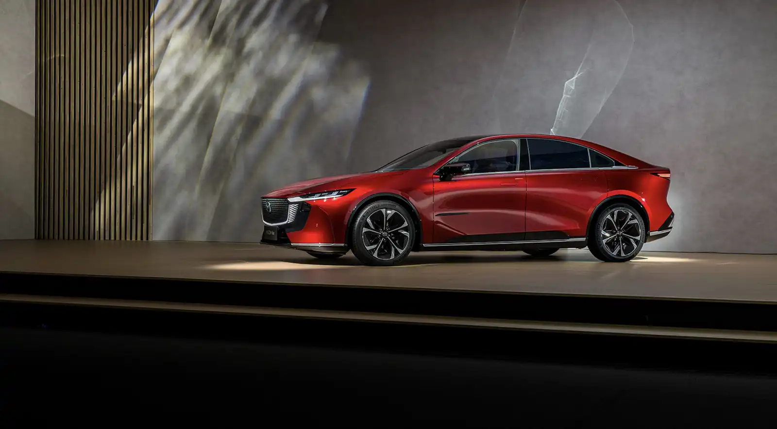 Mazda 6e مازدا 6 تتحول إلى كهربائية أنيقة وعملية