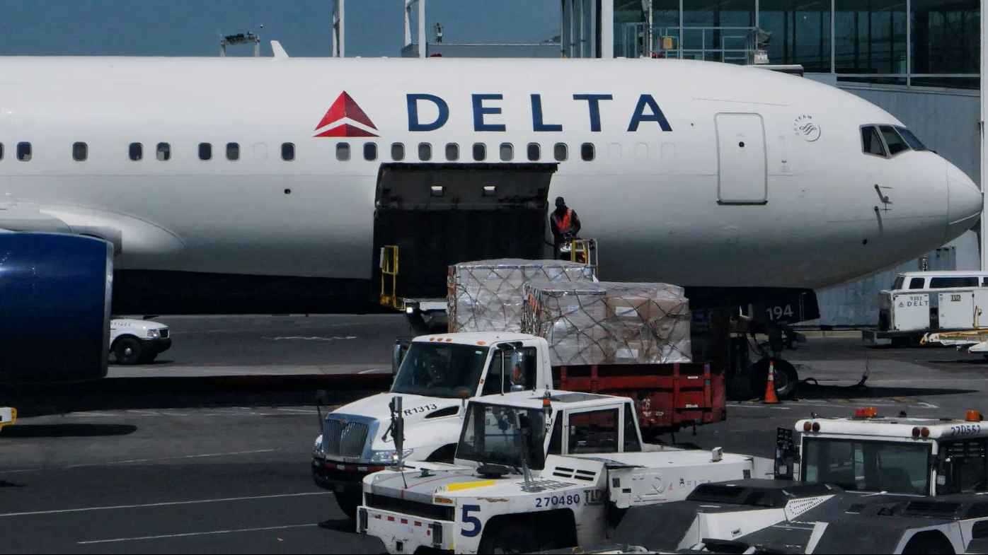 «دلتا إيرلاينز» تتكبد تكاليف وقود إضافية تتجاوز ملياري دولار 