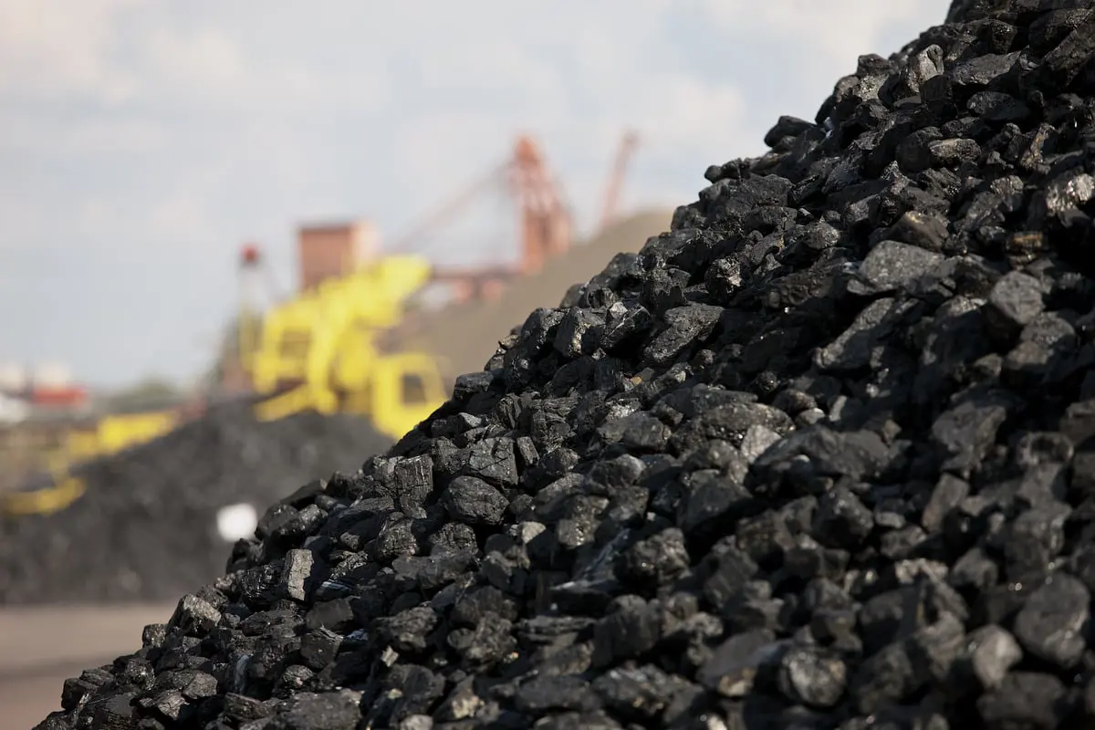كولومبيا تعلّق صادرات الفحم إلى إسرائيل بسبب الحرب