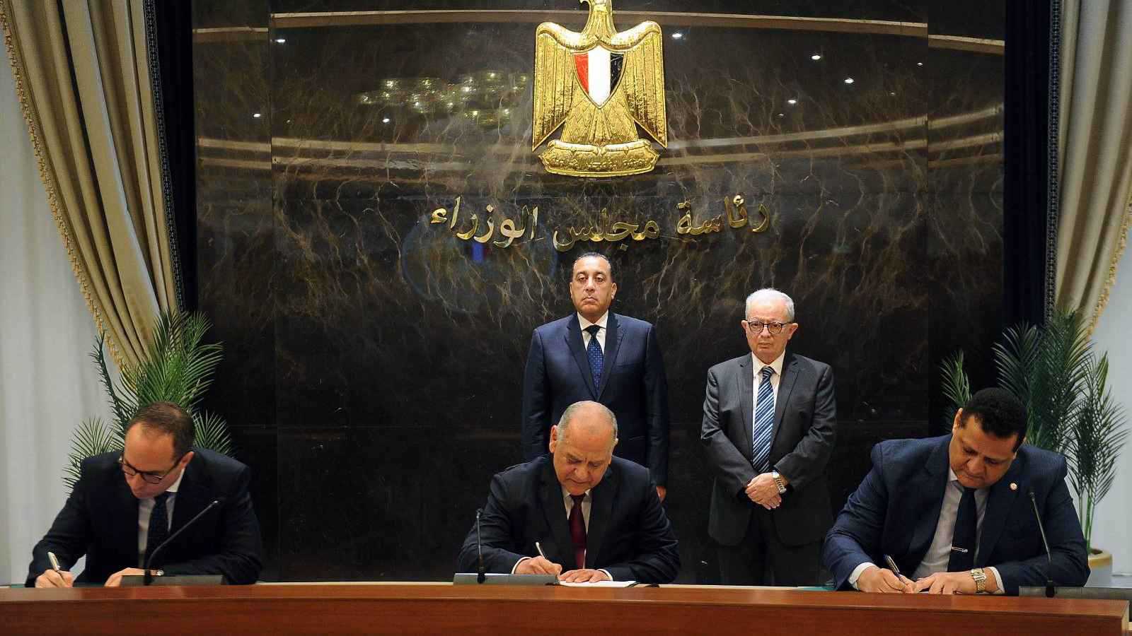 مصر توقع شراكة مع «ترافيجورا» لتوسيع مجمع الألمنيوم بـ900 مليون دولار 