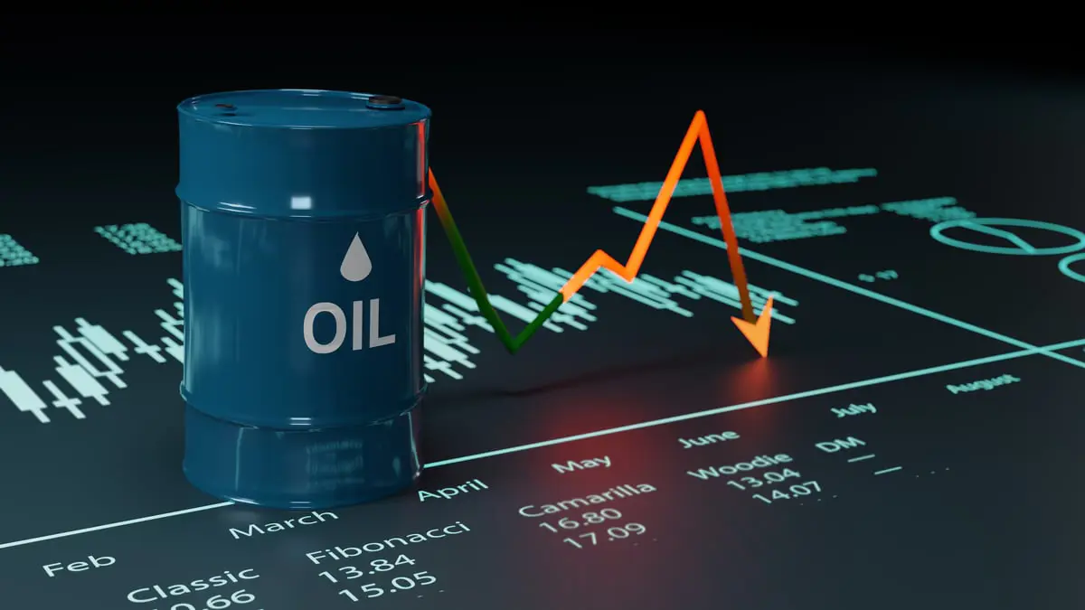 تراجع أسعار النفط وسط قوة الدولار