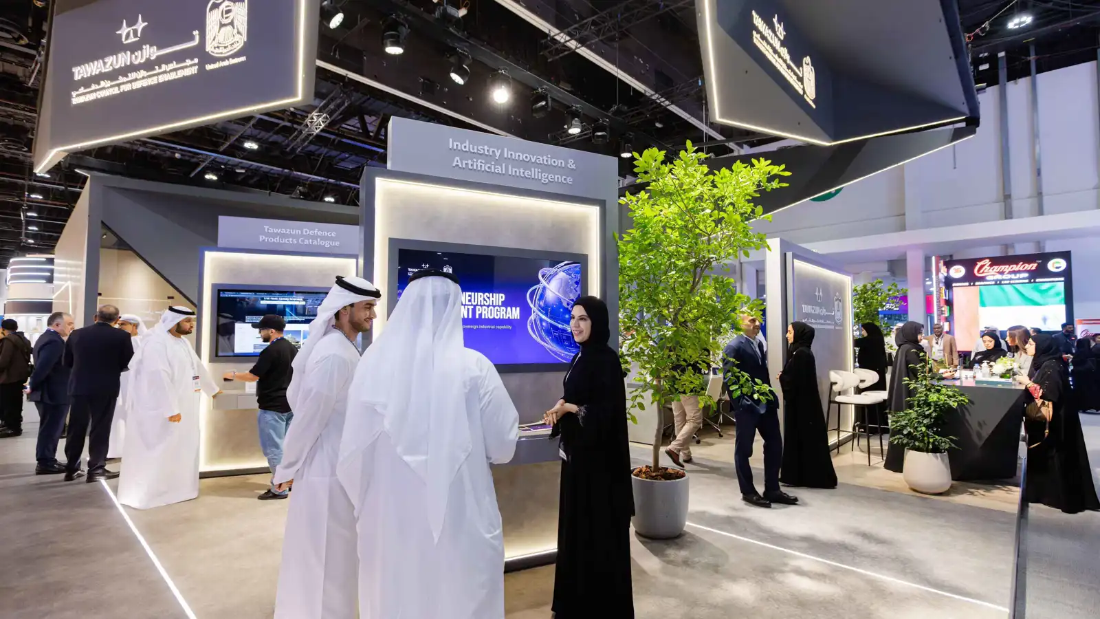 الإمارات تطلق منطقة حرة لشركات الصناعات الدفاعية في أبوظبي