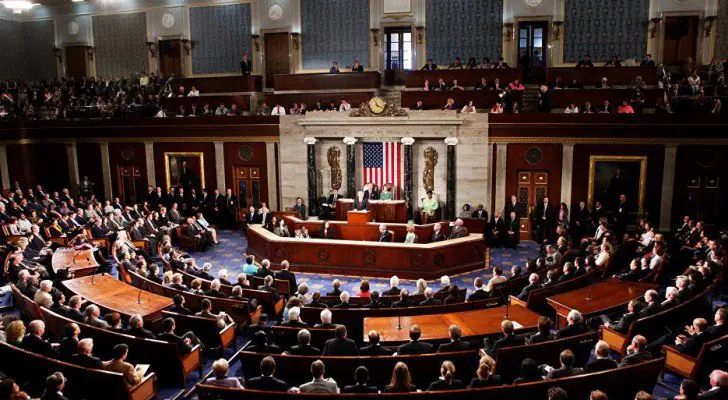 مجلس الشيوخ الأمريكي يسعى لفرض عقوبات على النفط الروسي
