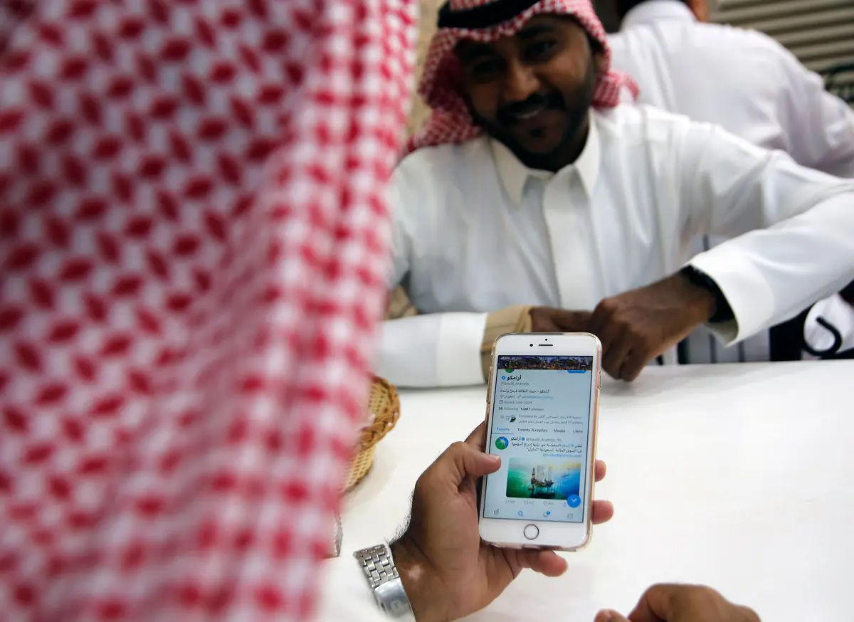 مهن سعودية تحت بند "التوطين الإجباري"
