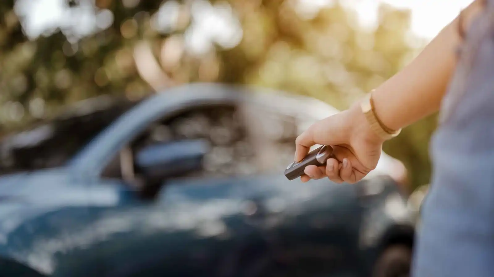 بطارية المفتاح الذكي.. عطل صغير يكشف كلفة الراحة الرقمية في السيارات