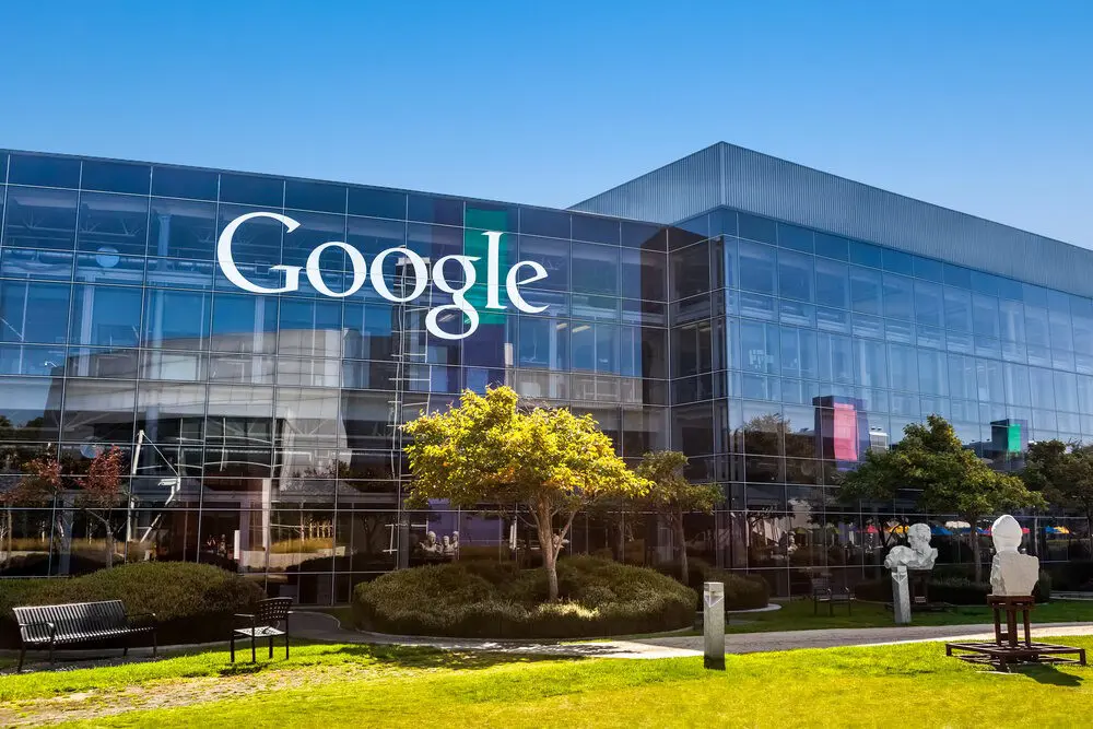 غوغل تدعو لتشديد الرقابة على شركات برامج التجسس