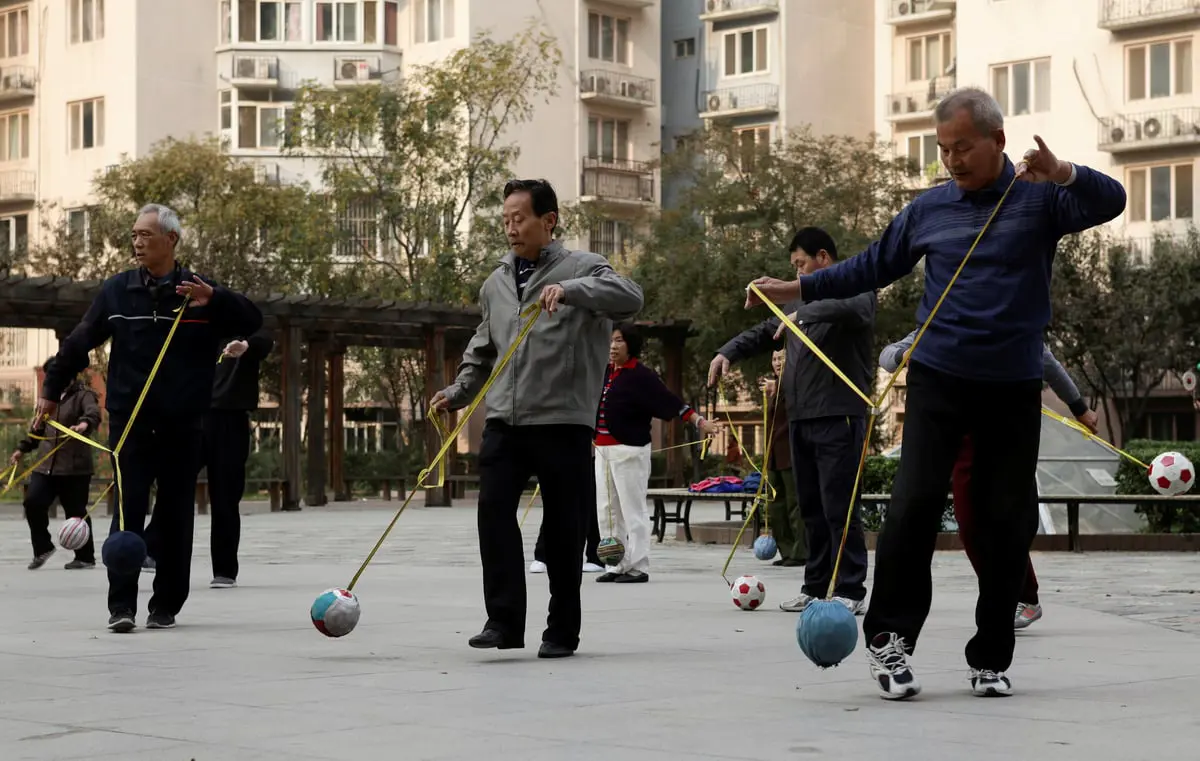 كيف تحل الصين معضلة كبار السن؟