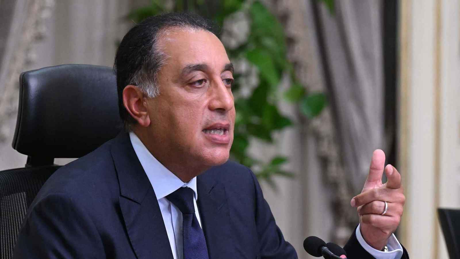 مصر ترفع الحد الأدنى للأجور في القطاع العام إلى 8 آلاف جنيه شهرياً 