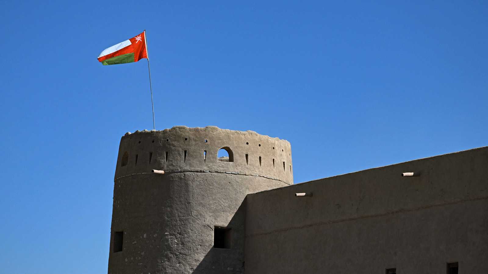 عُمان تُنشئ منطقة اقتصادية خاصة للذكاء الاصطناعي في مسقط 