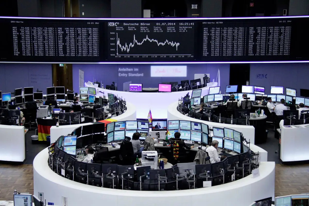 الأسهم الأوروبية تقلص خسائرها عند الإغلاق 