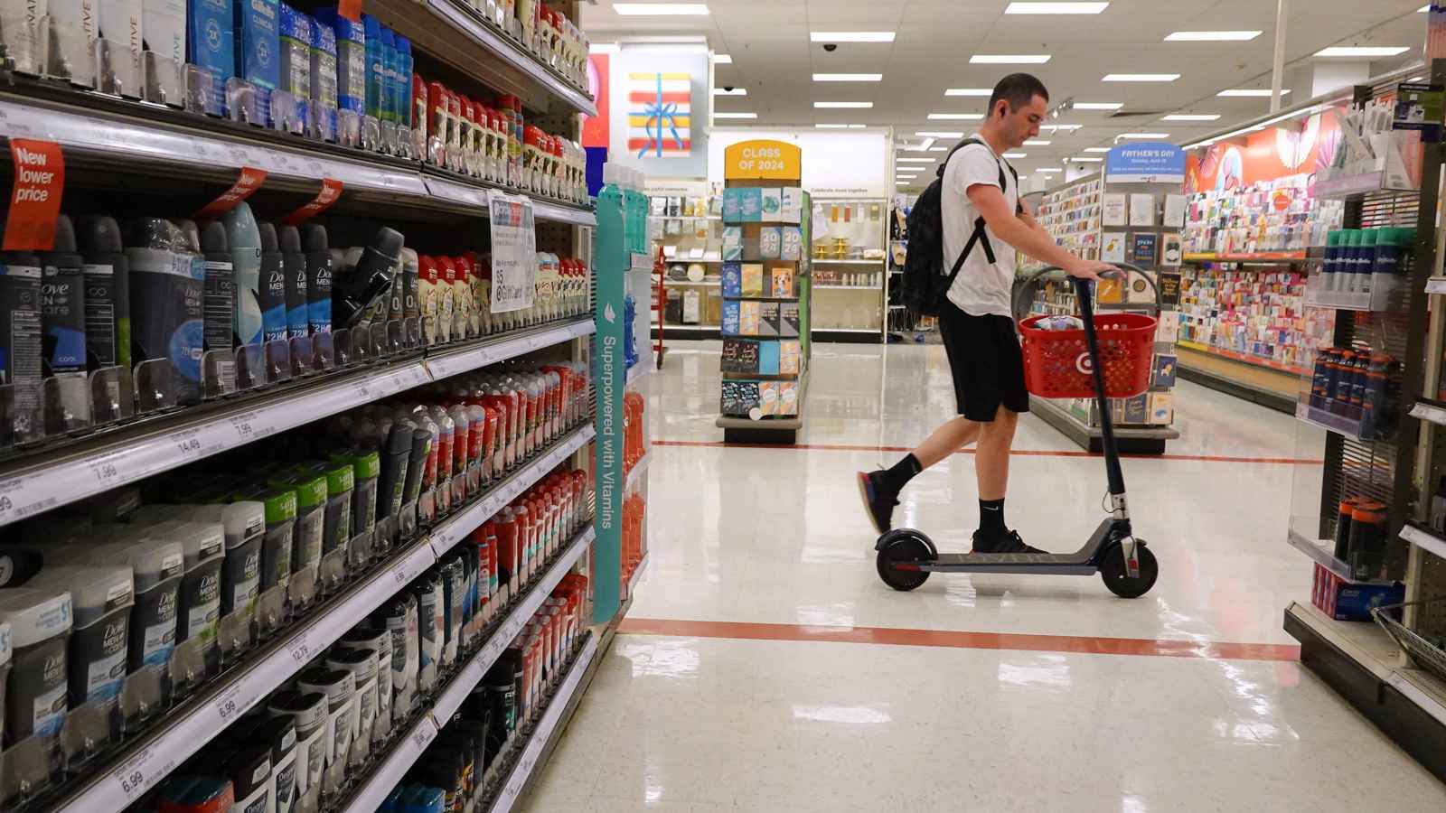 %72 من الأميركيين: الادخار والاستثمار يجلبان السعادة أكثر من الإنفاق 