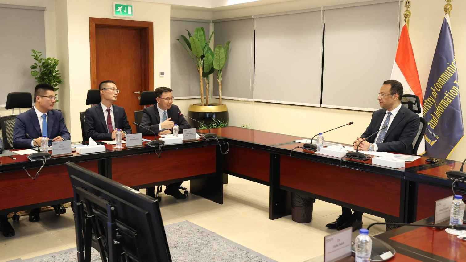 مصر و«هواوي» تبحثان توسيع التعاون في التحول الرقمي والحوسبة السحابية 