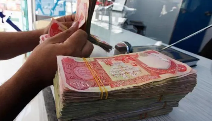 قلق في الأسواق العراقية بسبب سعر صرف الدولار
