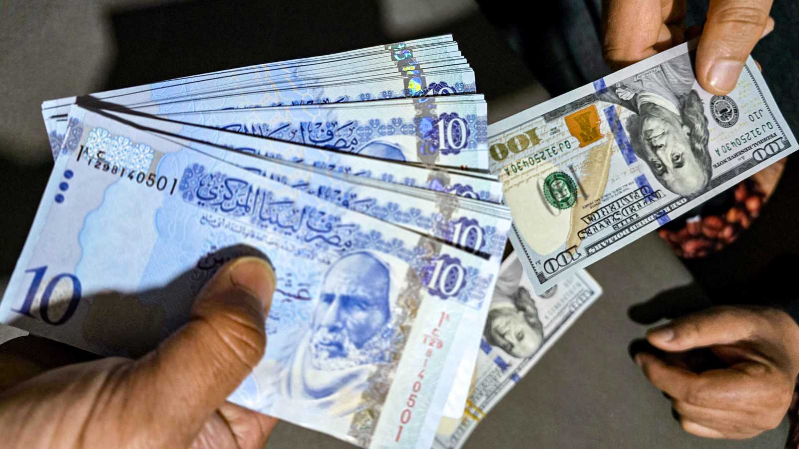 السيولة في ليبيا.. هل تكفي مليارات المركزي لطمأنة الشارع والأسواق؟ 