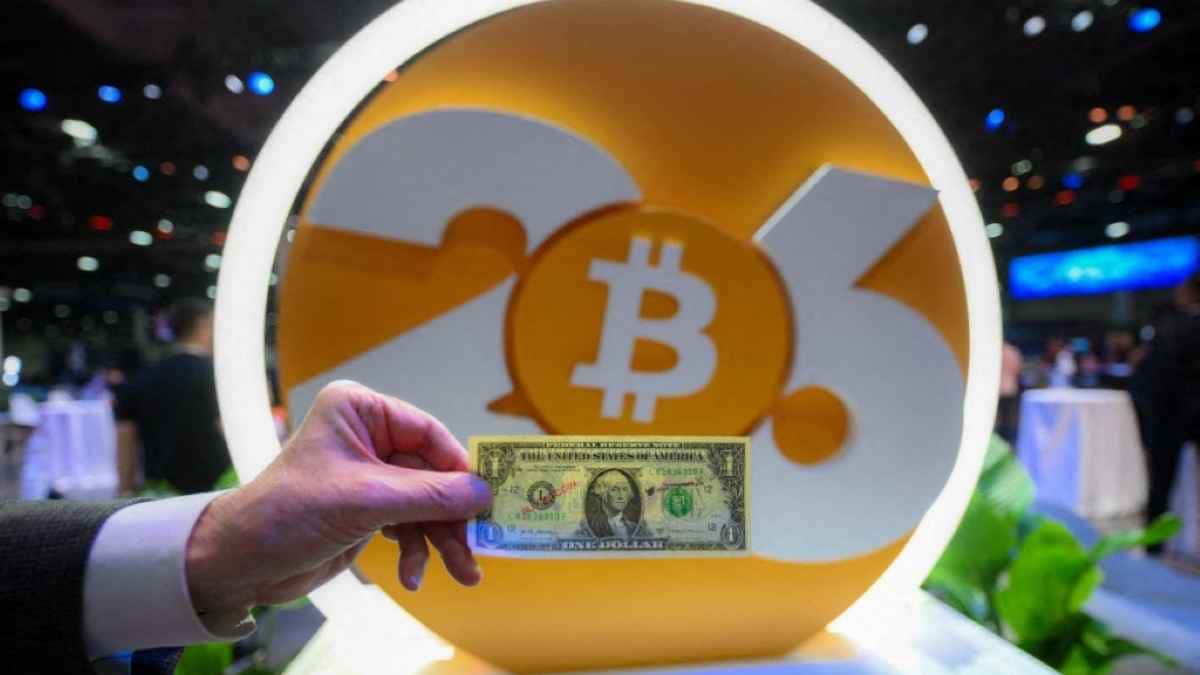 «بيتكوين» تتقهقر.. وحلم «آب توبر» يحترق بنار السندات 