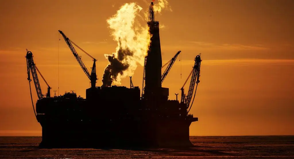 النفط يرتفع على وقع حرائق كندا وتوقعات تراجع المخزون الأميركي