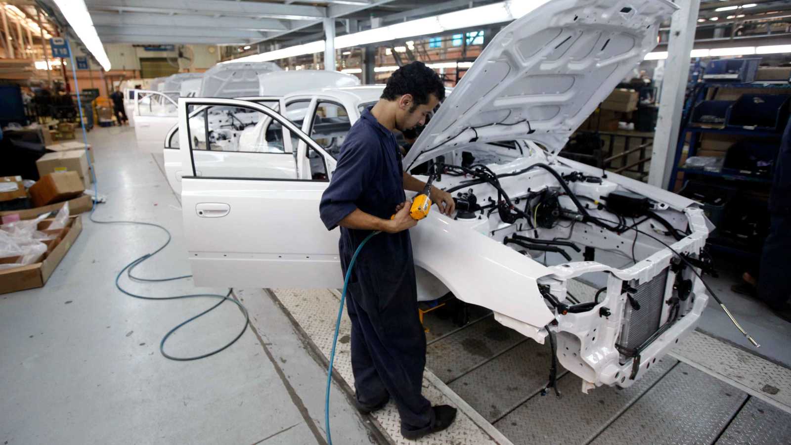 تحوّل لافت في سوق السيارات المصرية.. هل تستمر موجة الانخفاضات بـ2026؟ 