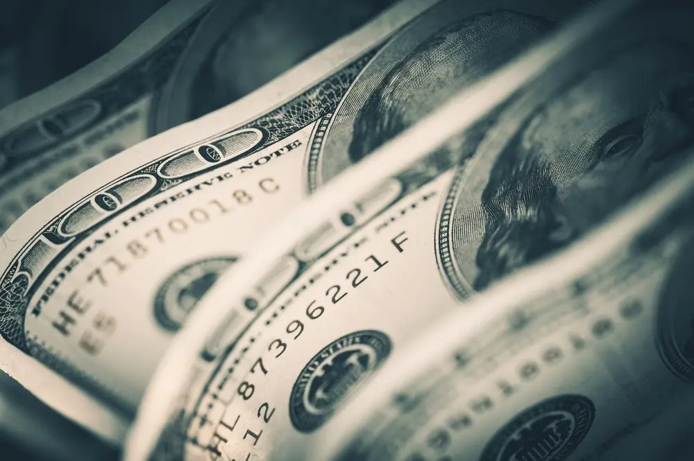 هل تتحكم أسعار الفائدة في الاقتصاد؟