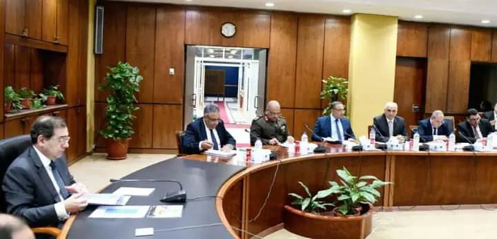 مصر تروج للاستثمارات في المثلث الذهبى 


