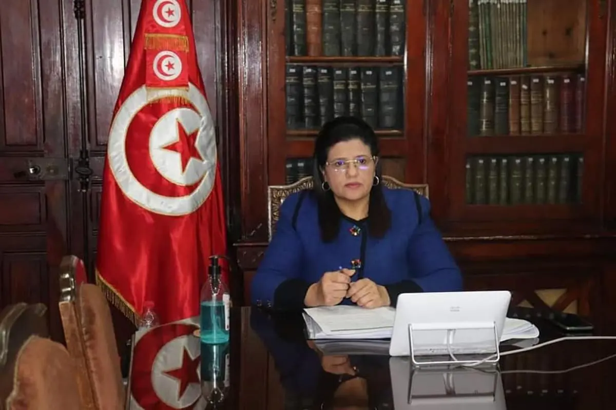 ديون تونس.. وثيقة تكشف ما تم سداده وما ينتظر البلاد في 2024