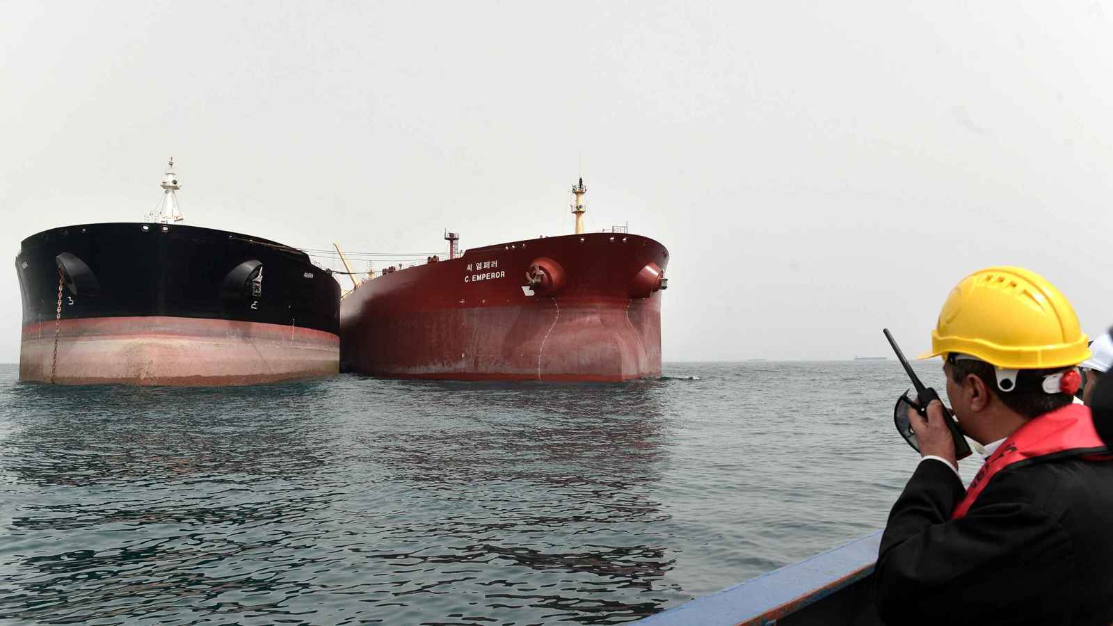 النفط يقفز 7 دولارات في ساعات.. الأسواق تسعر السيناريو الأسوأ للحرب 