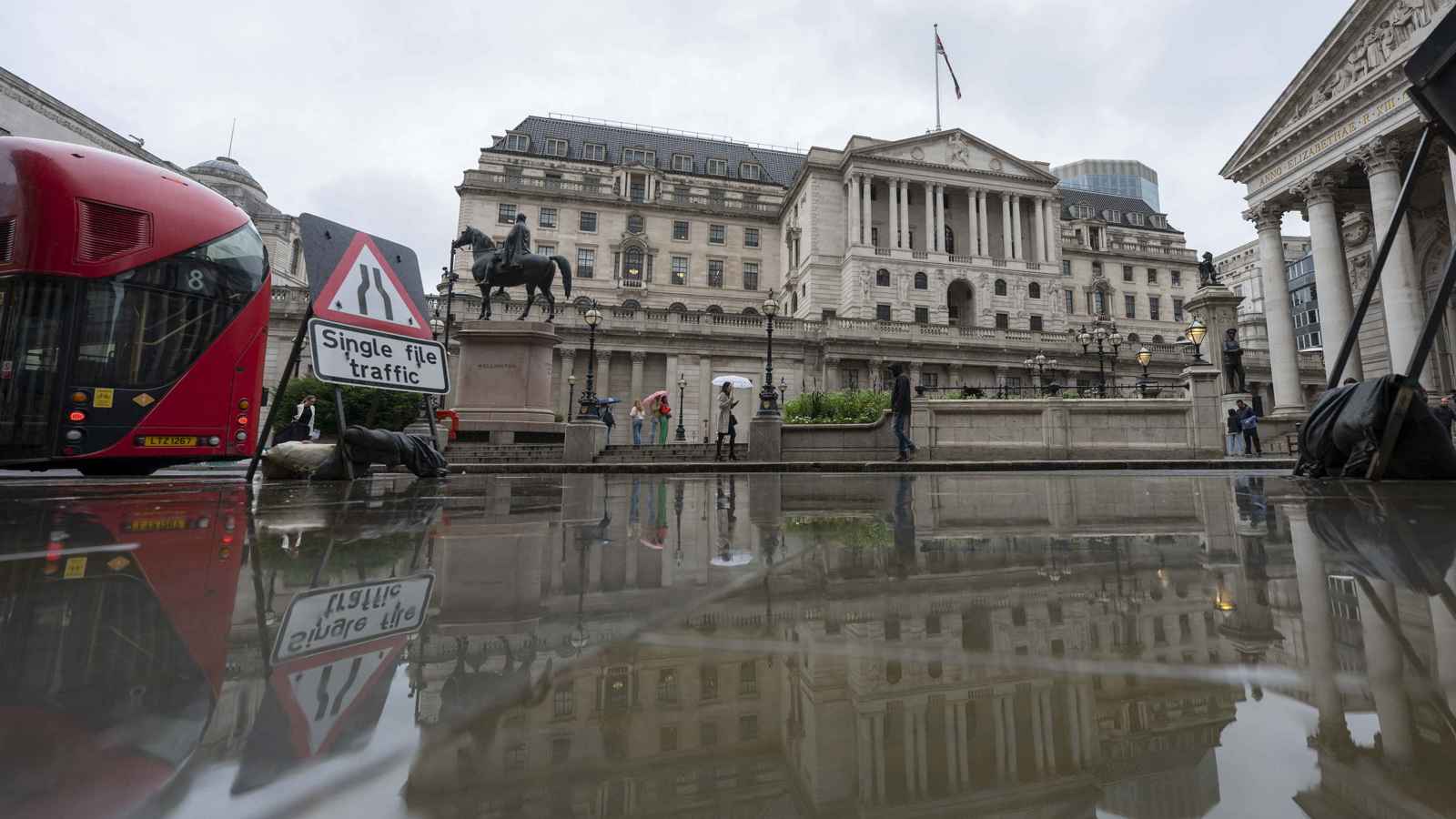 الاقتصاد البريطاني ينكمش على غير المتوقع في الربع الثالث 