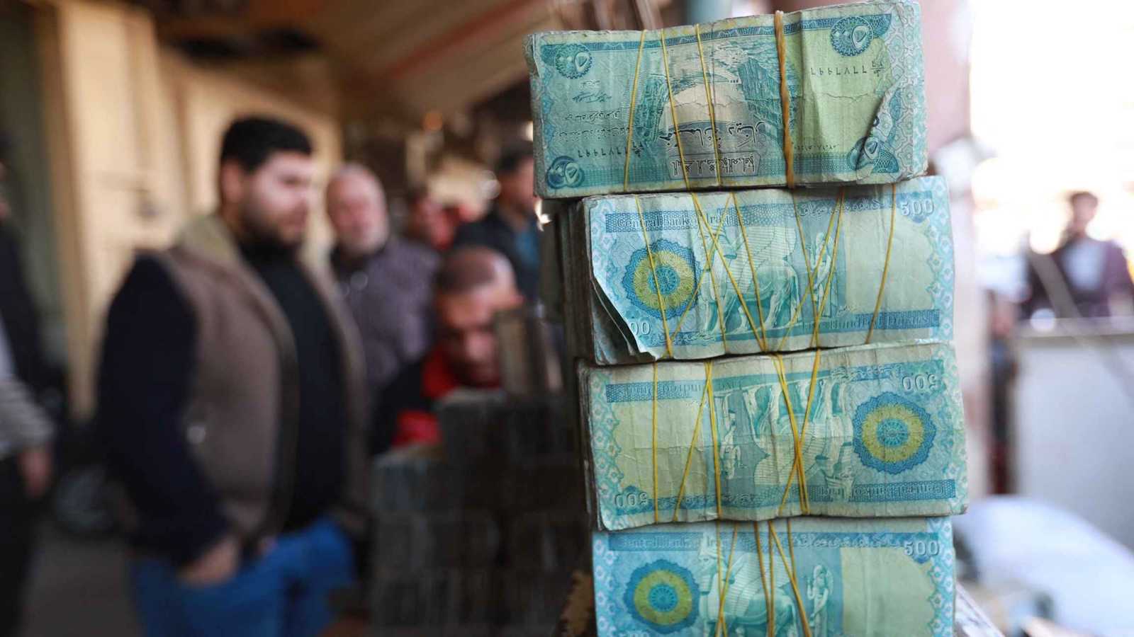 المركزي العراقي: لا تمييز بين الطبعات المختلفة لعملة الدولار 