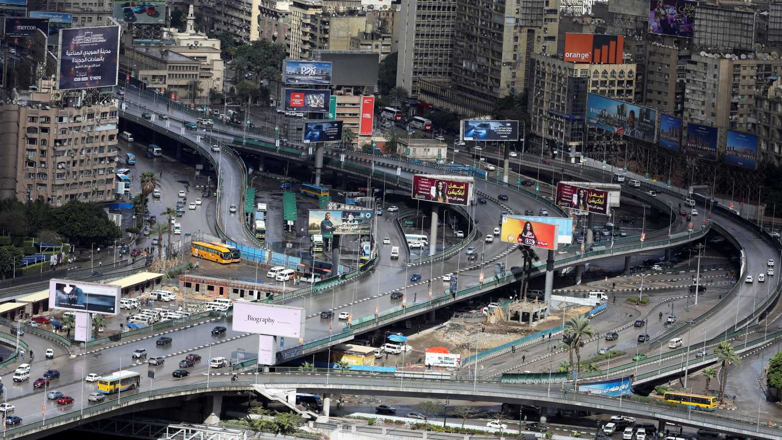 مصر تتحول للدعم النقدي.. مكاسب في الكفاءة ومخاطر يقودها التضخم 