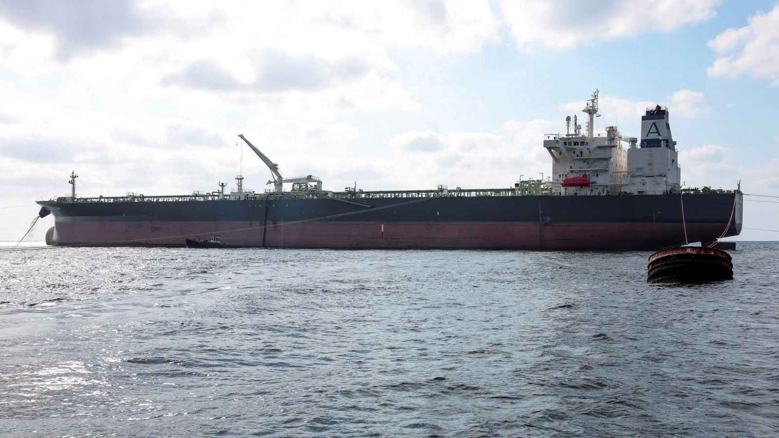 سوريا توقع أول مذكرة تفاهم للتنقيب عن النفط والغاز في المياه الإقليمية 