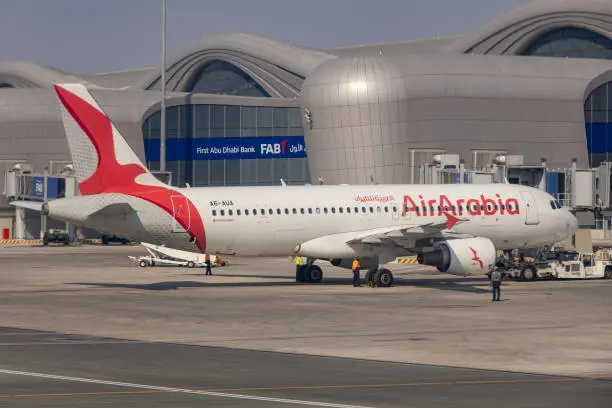 22.4 مليون مسافر عبر مطارات أبوظبي خلال عام