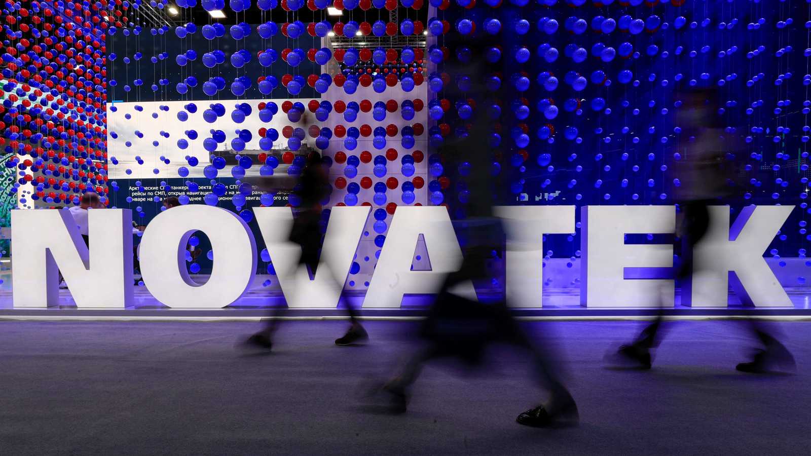 «نوفاتك» الروسية تنشئ شركة لبناء السفن وسط نقص في ناقلات الغاز 