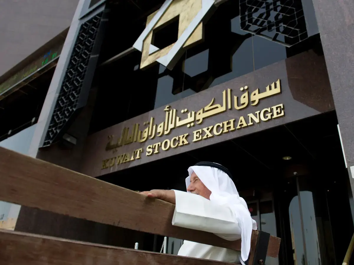 بورصة الكويت تغلق منخفضة 2.5% تأثرا بالأسواق العالمية