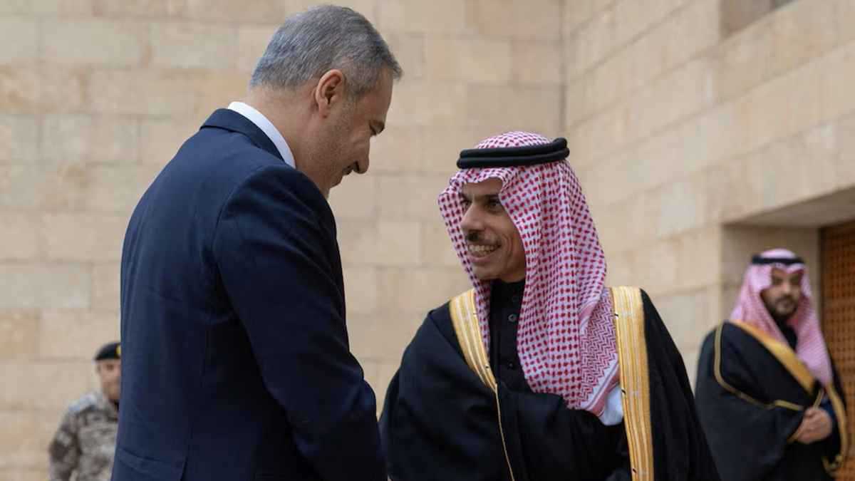 تركيا والسعودية تستعدان لإلغاء شروط التأشيرات بينهما 