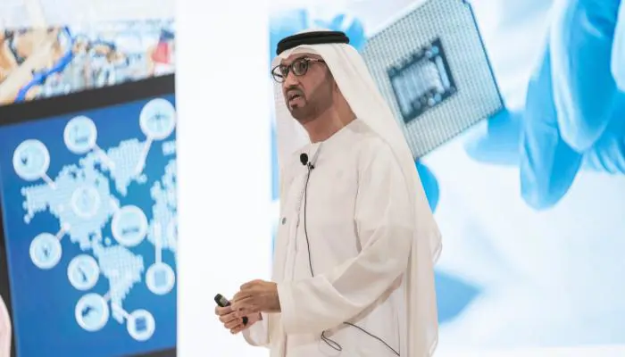 سلطان الجابر: التعاون في مجال التقييس يعزز جودة الصناعة الإماراتية