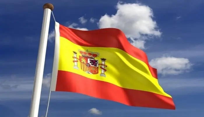 إسبانيا تخفف الأعباء على شركات توزيع الكهرباء