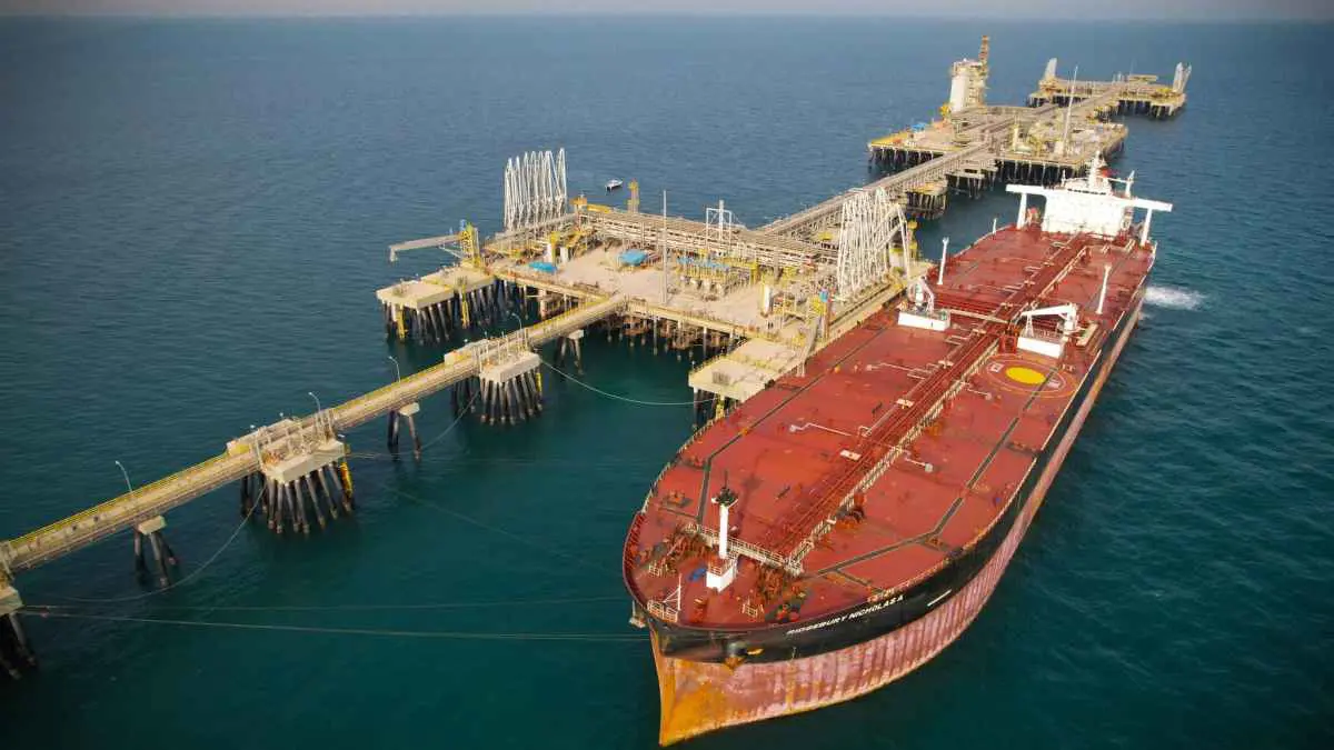 الكويت تخفض أسعار النفط الخام لآسيا في أغسطس