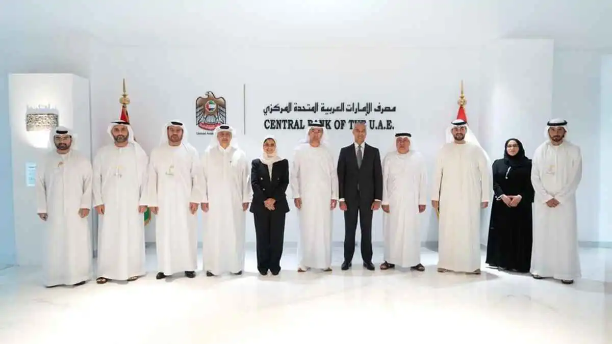الإمارات والبحرين تبحثان تعزيز التكامل المالي والمصرفي