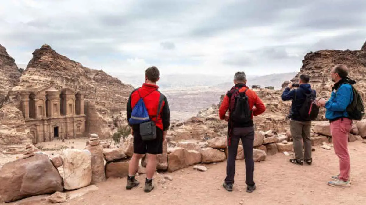 الأردن يخسر 5% من ايرادات قطاع السياحة في النصف الأول من العام