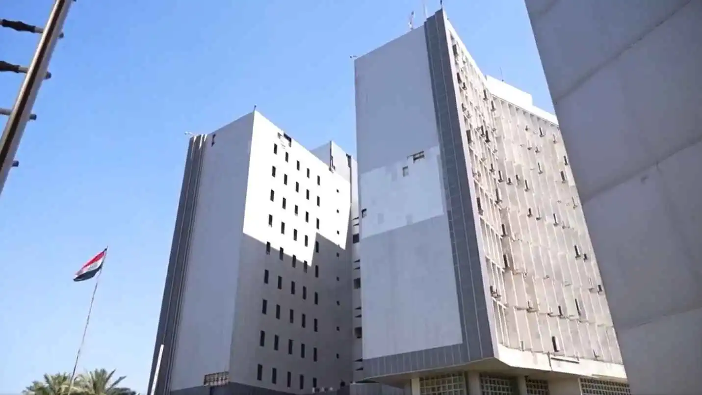 العراق يسترد 13 مليون دولار من الأموال المحتجزة في البنوك الفرنسية