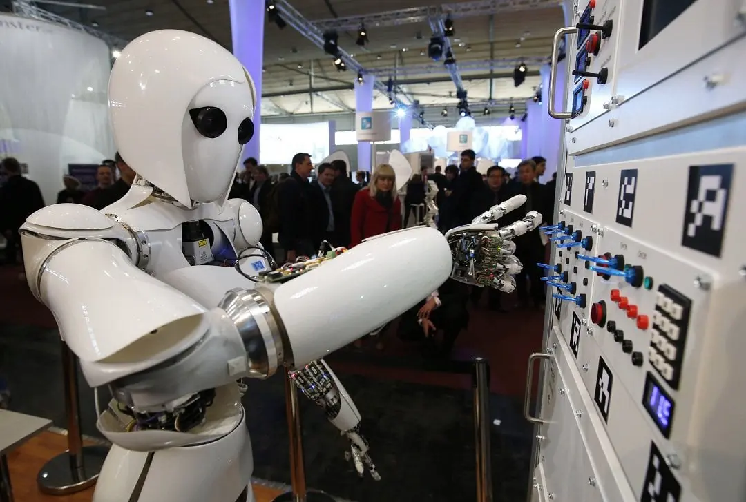 الصين تطمح لغزو العالم بالروبوتات البشرية 2027