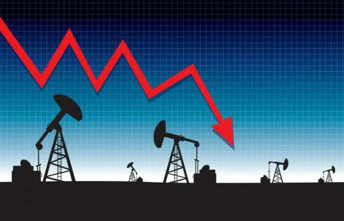 تراجع النفط وسط الضبابية المحيطة بالديون الأميركية