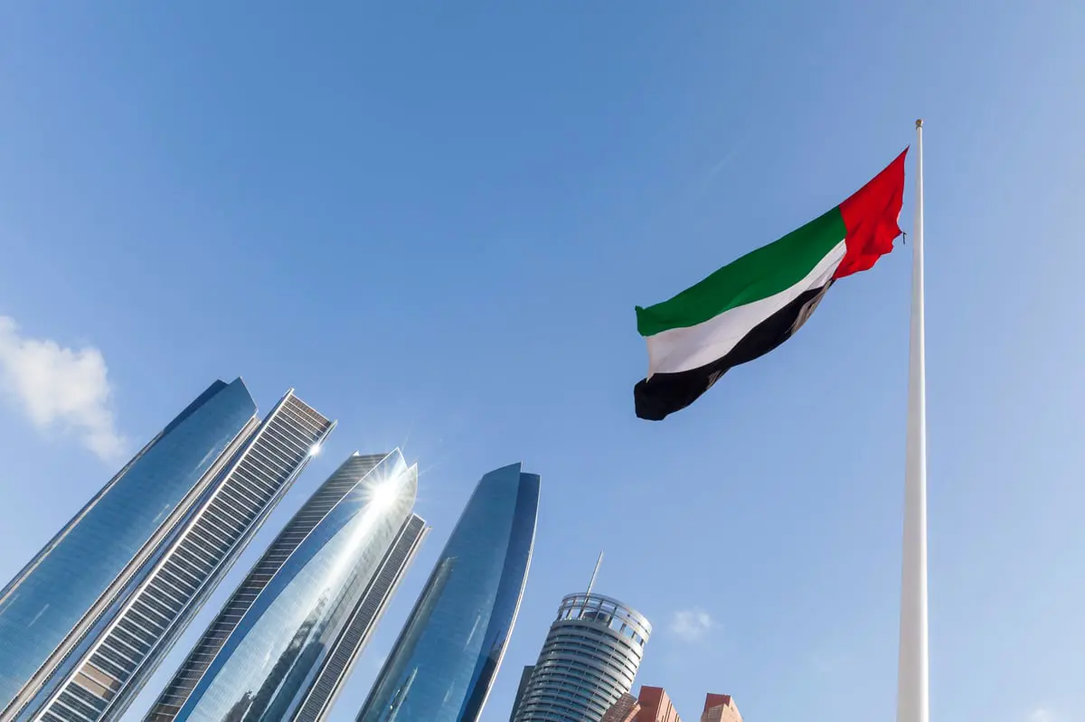 الإمارات تحقق فائضاً بنحو 6 مليارات دولار في الربع الرابع