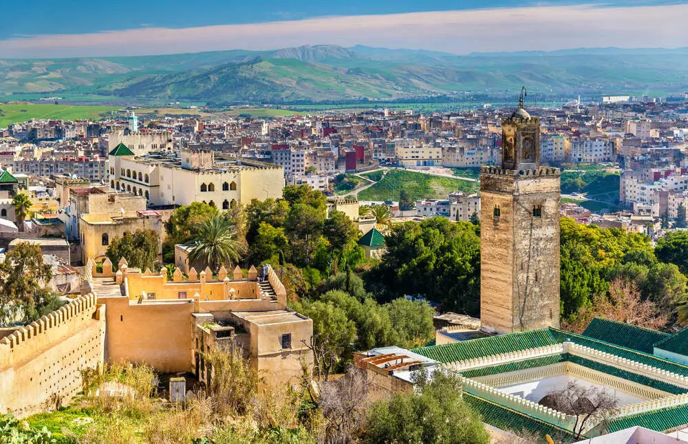 المغرب.. متوسط أجر العامل 832 دولاراً في عام 2023