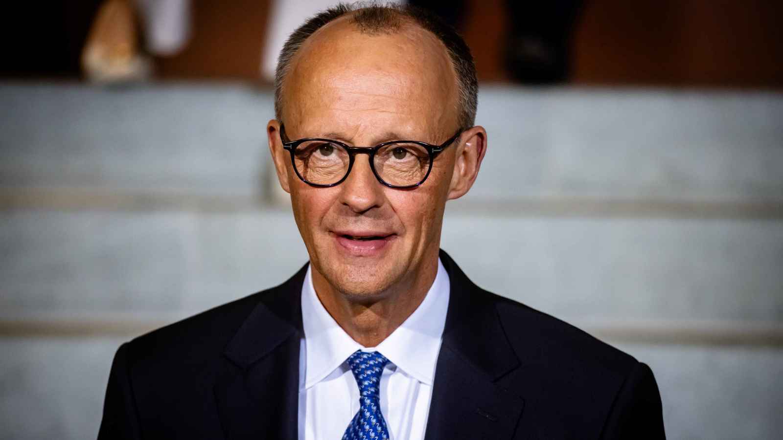 «ميرتس» يتوقع انخفاض أعباء الرسوم الجمركية على الاقتصاد الألماني 